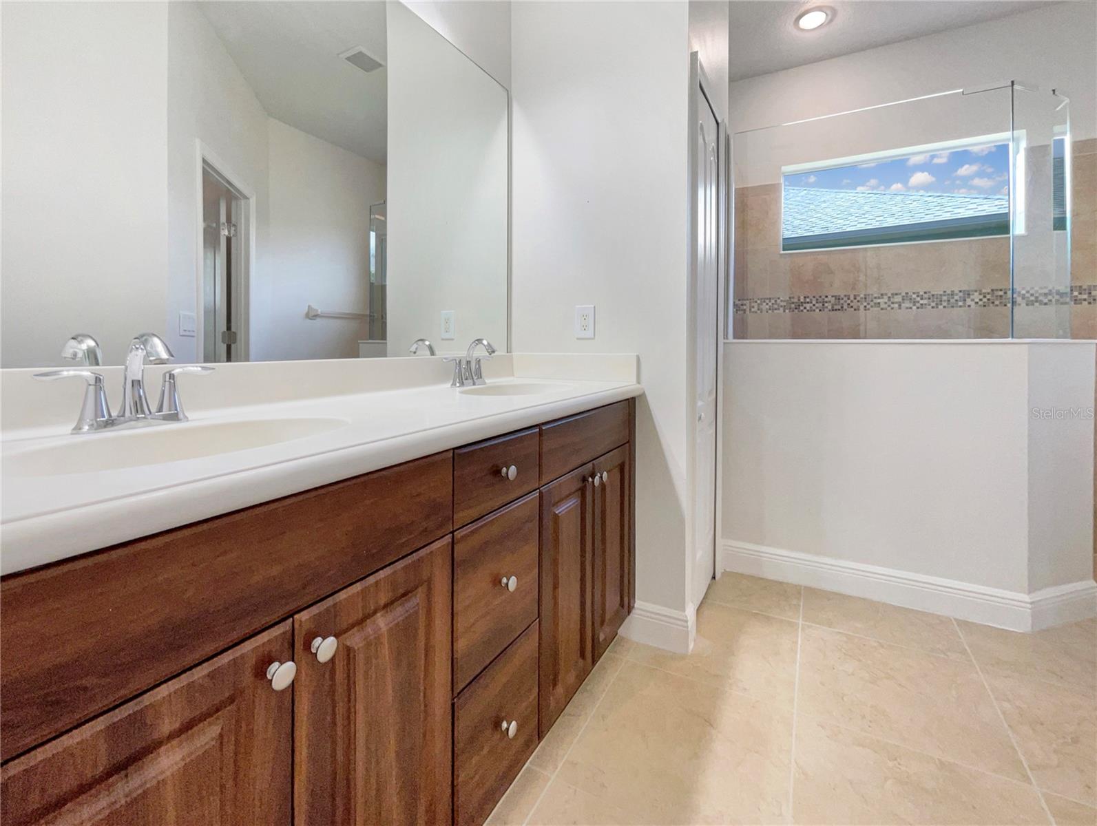 11228 WHITE ROCK TER