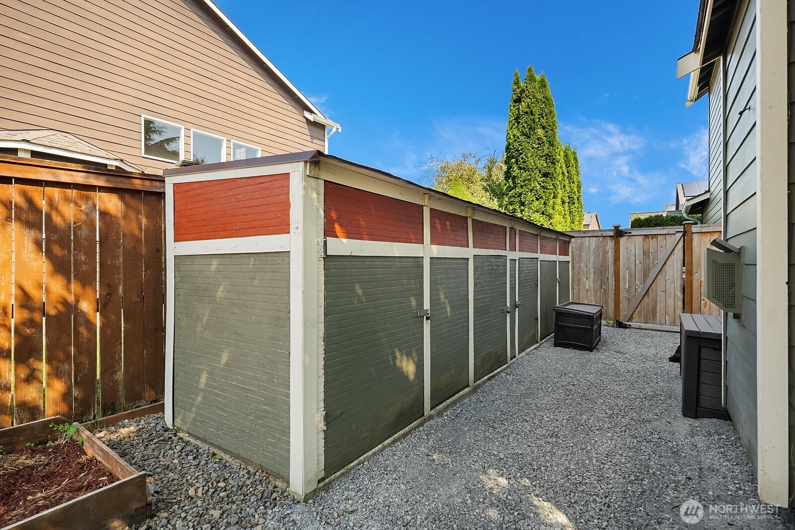 453 Rosario Place NE