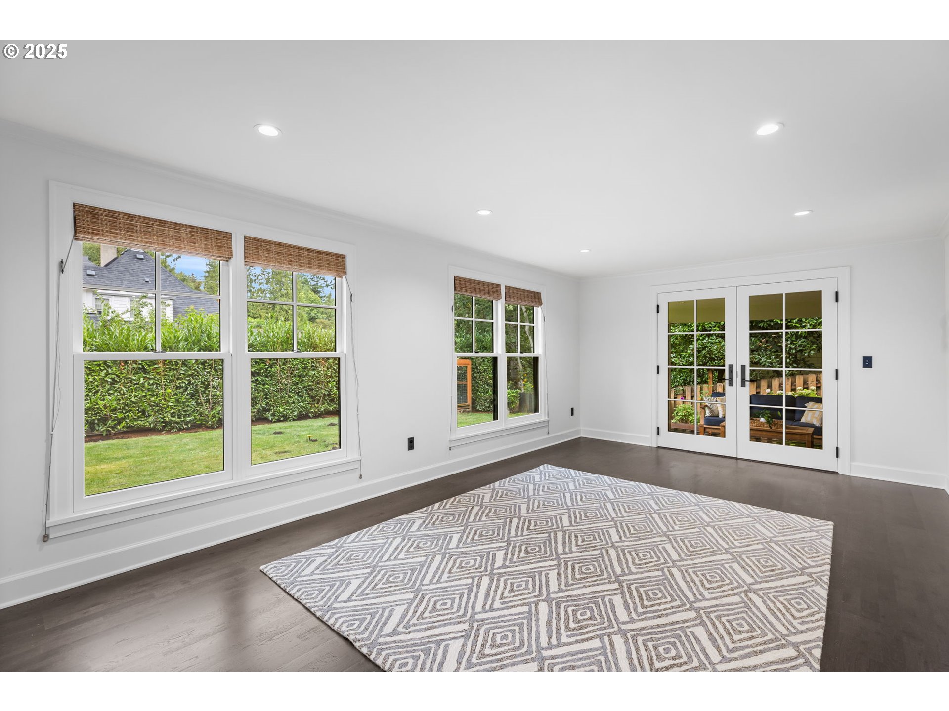 2805 SW ROSWELL AVE