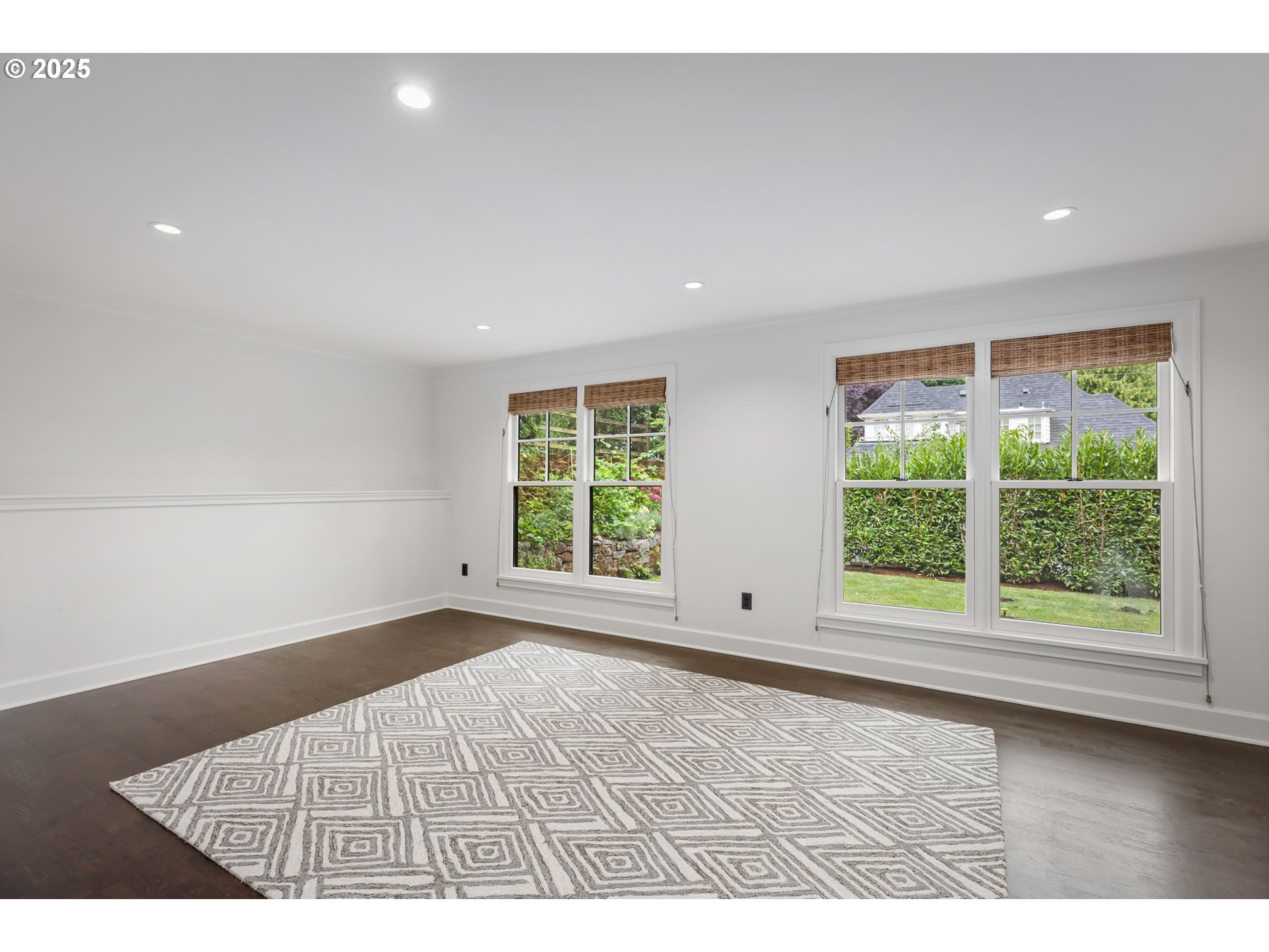 2805 SW ROSWELL AVE