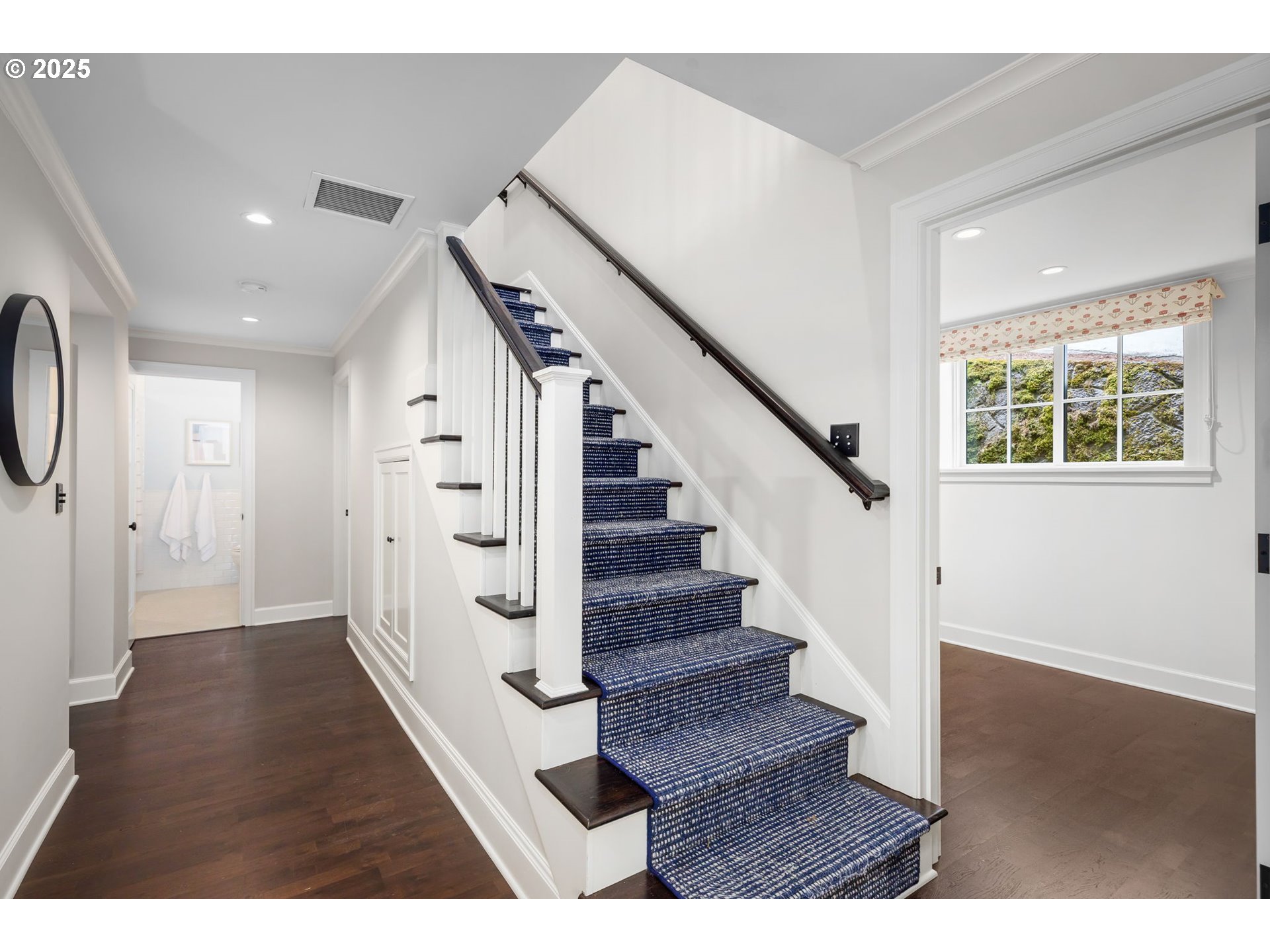 2805 SW ROSWELL AVE