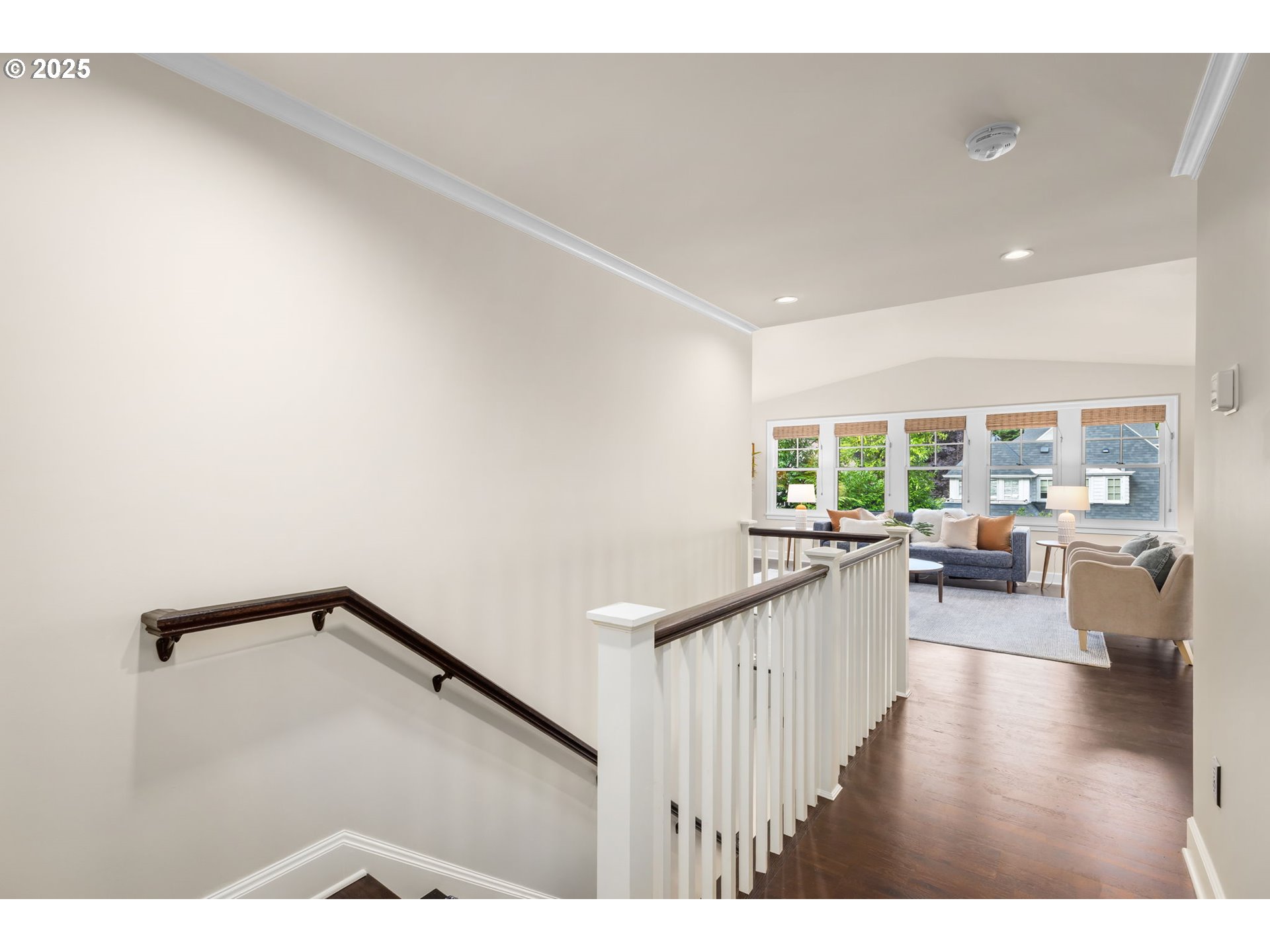 2805 SW ROSWELL AVE