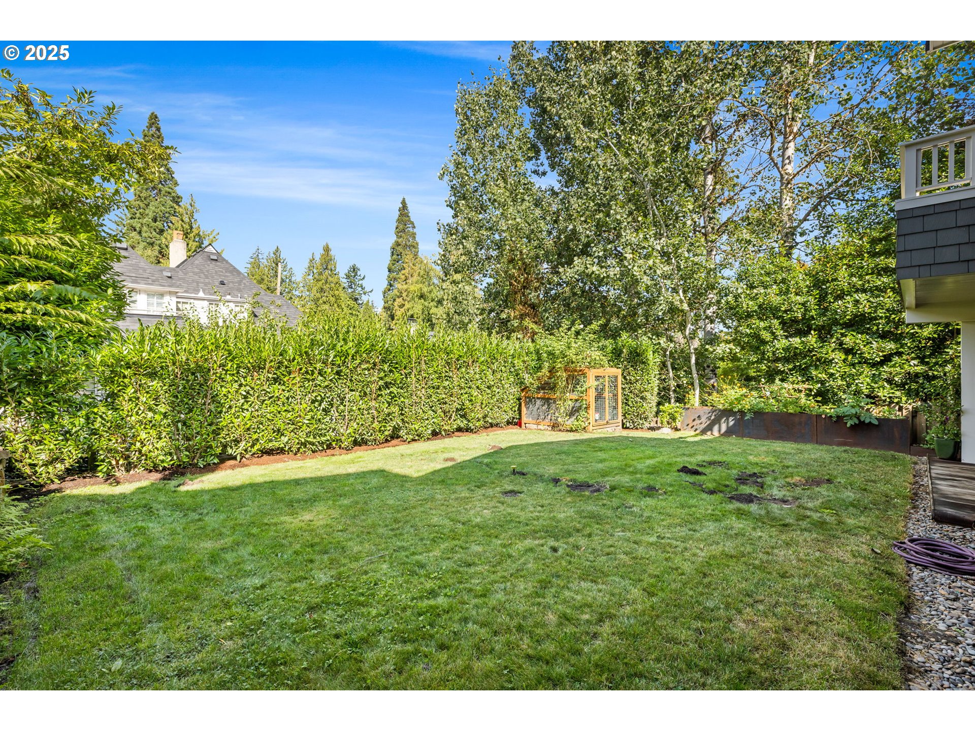 2805 SW ROSWELL AVE