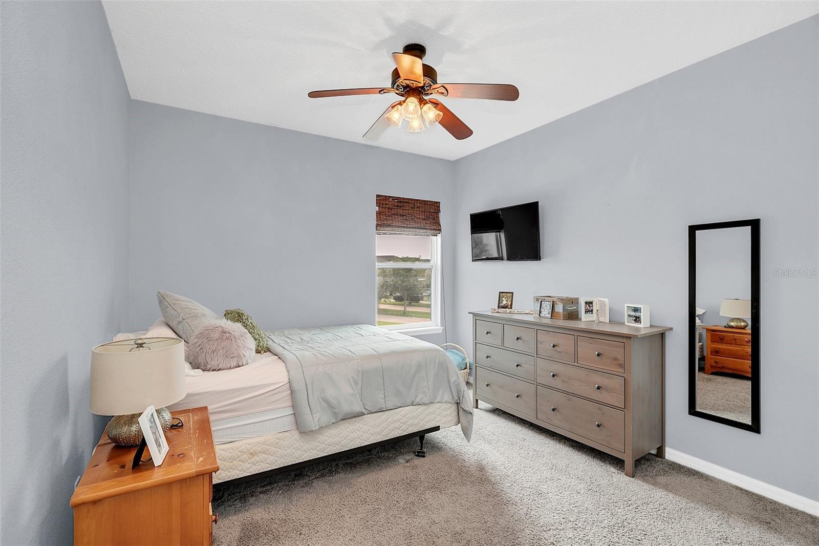 15787 AVENUE OF THE ARBORS