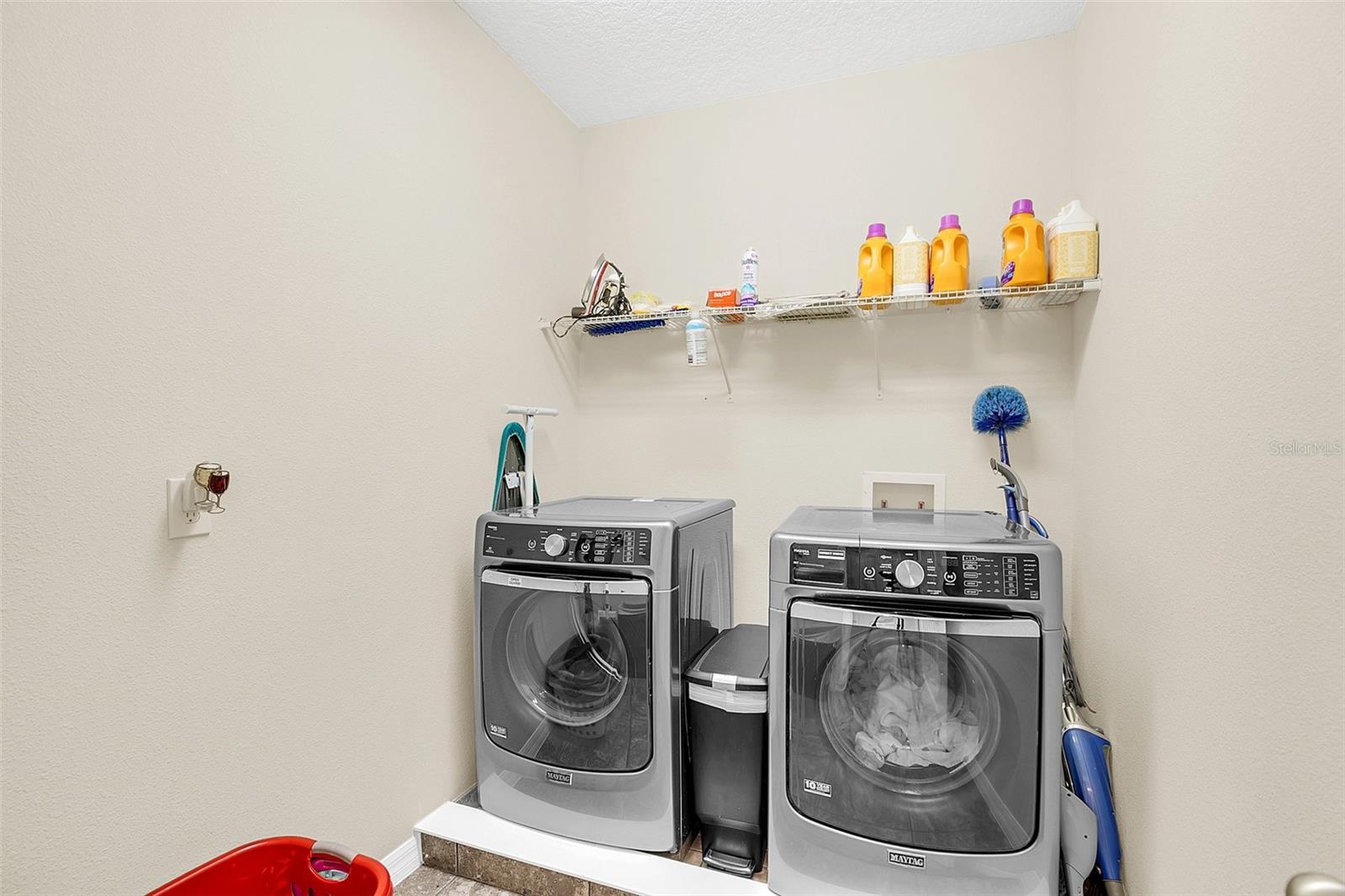 15787 AVENUE OF THE ARBORS