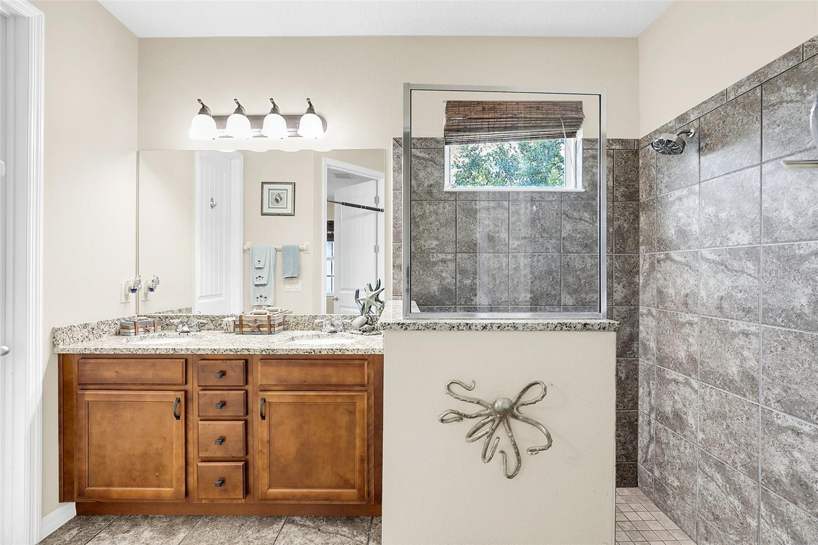 15787 AVENUE OF THE ARBORS