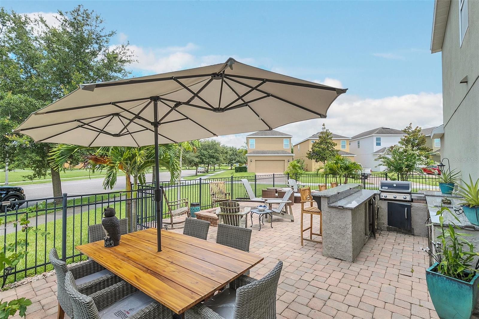 15787 AVENUE OF THE ARBORS