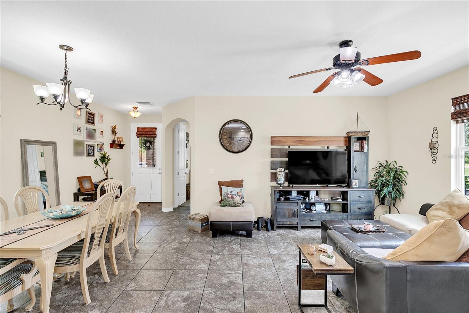 15787 AVENUE OF THE ARBORS