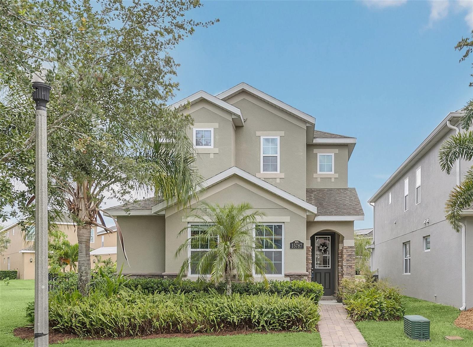 15787 AVENUE OF THE ARBORS