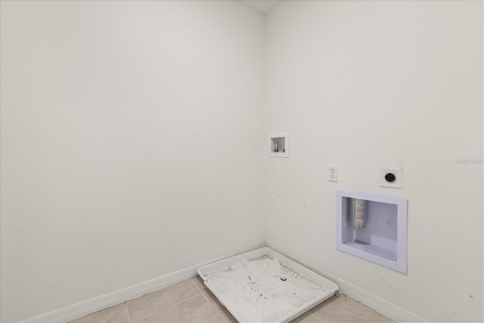 1830 JUNEBERRY ST