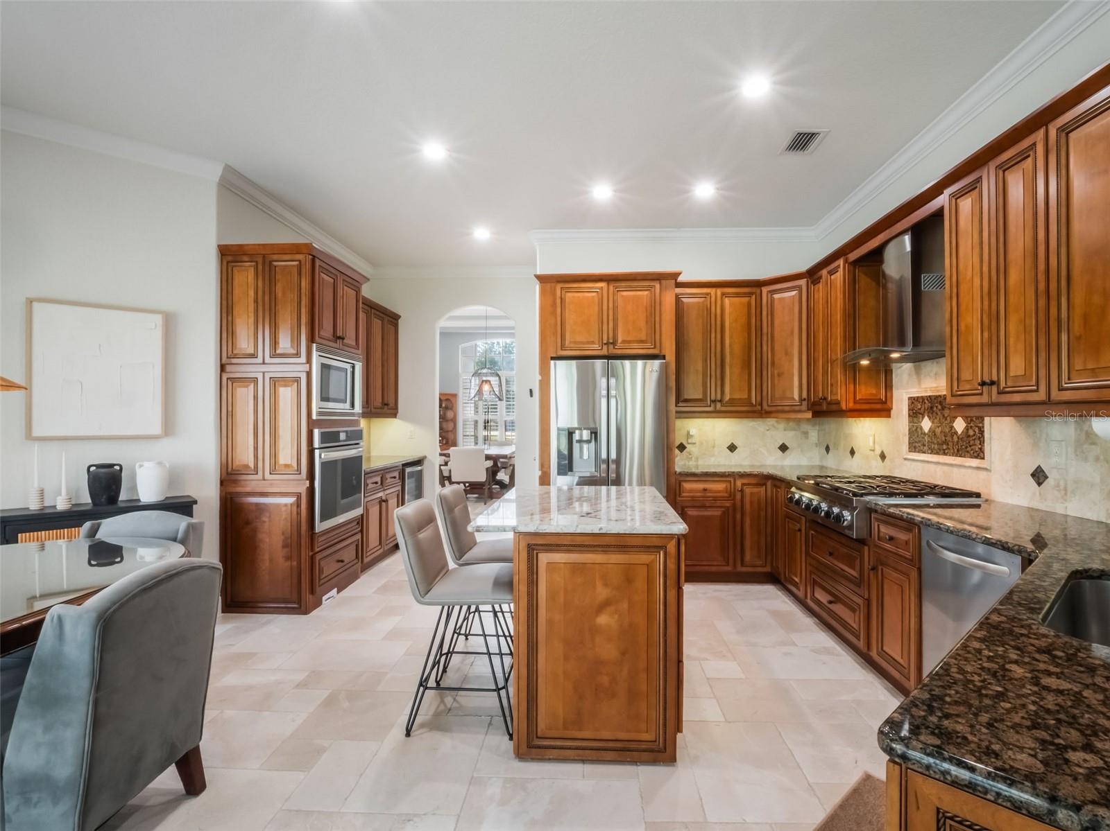 2106 RIDGEWIND WAY