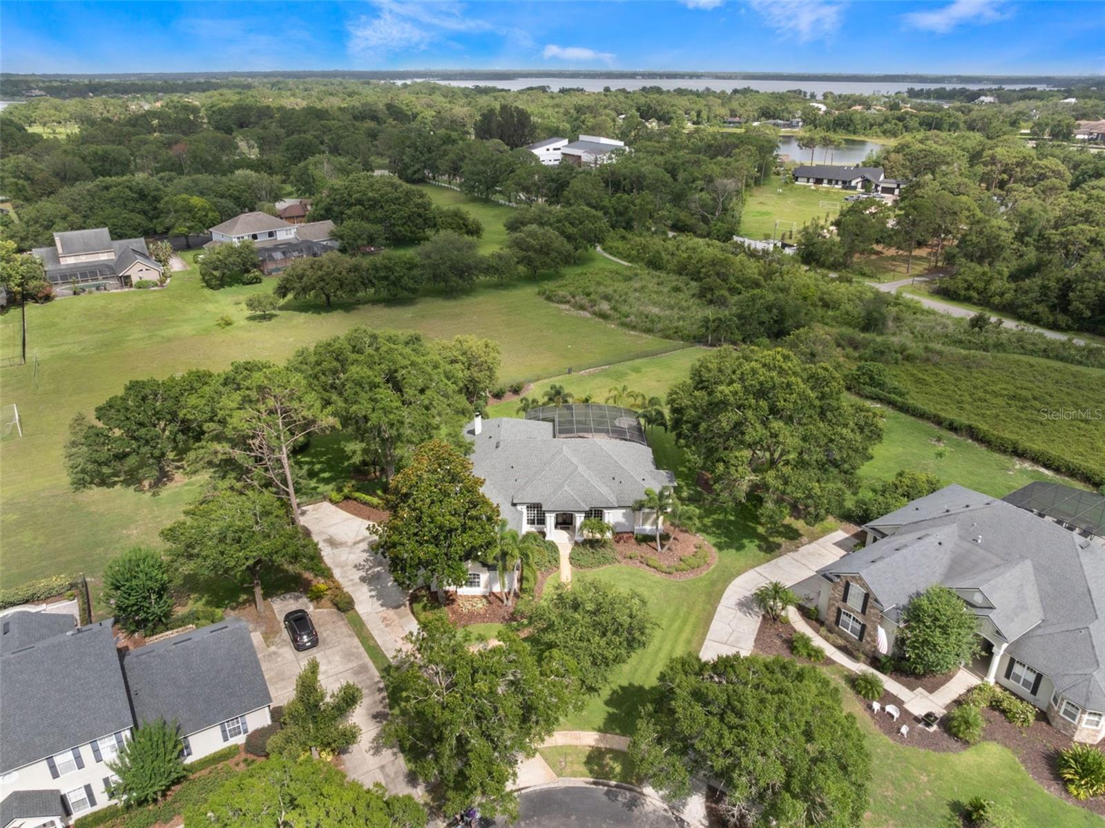 2106 RIDGEWIND WAY