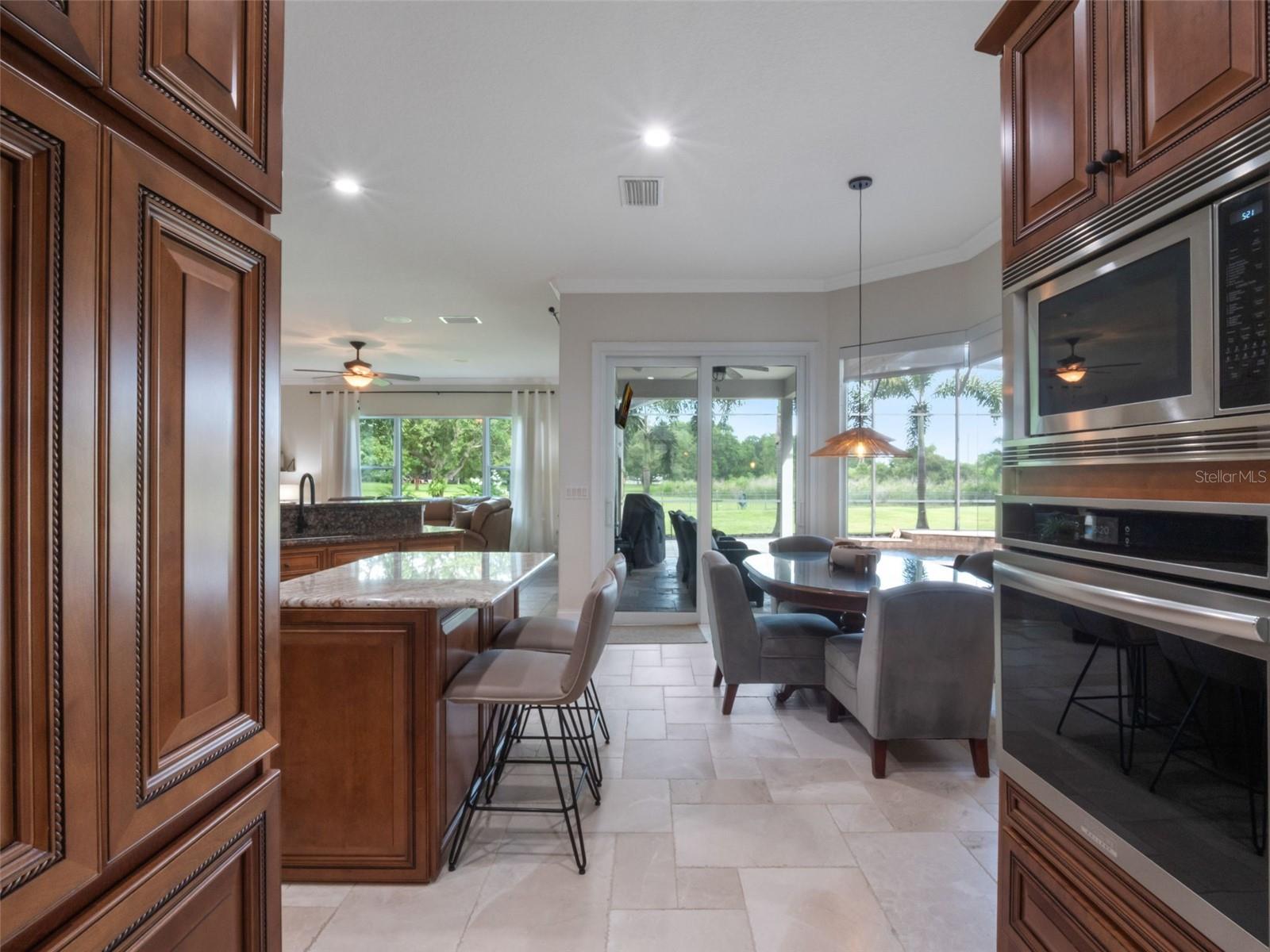 2106 RIDGEWIND WAY