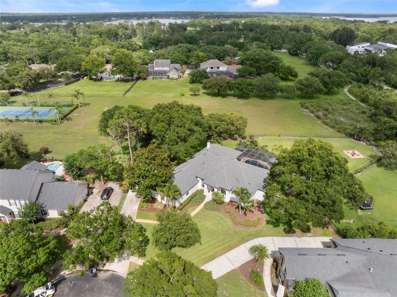 2106 RIDGEWIND WAY