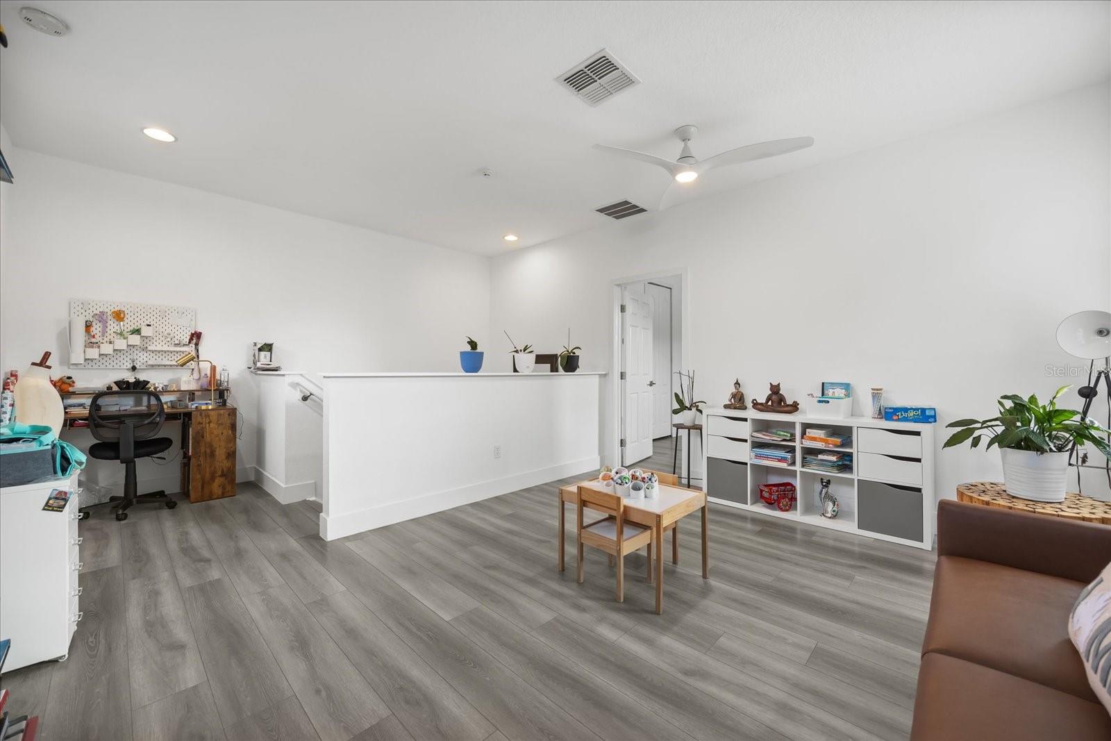 6846 HELMSLEY CIR
