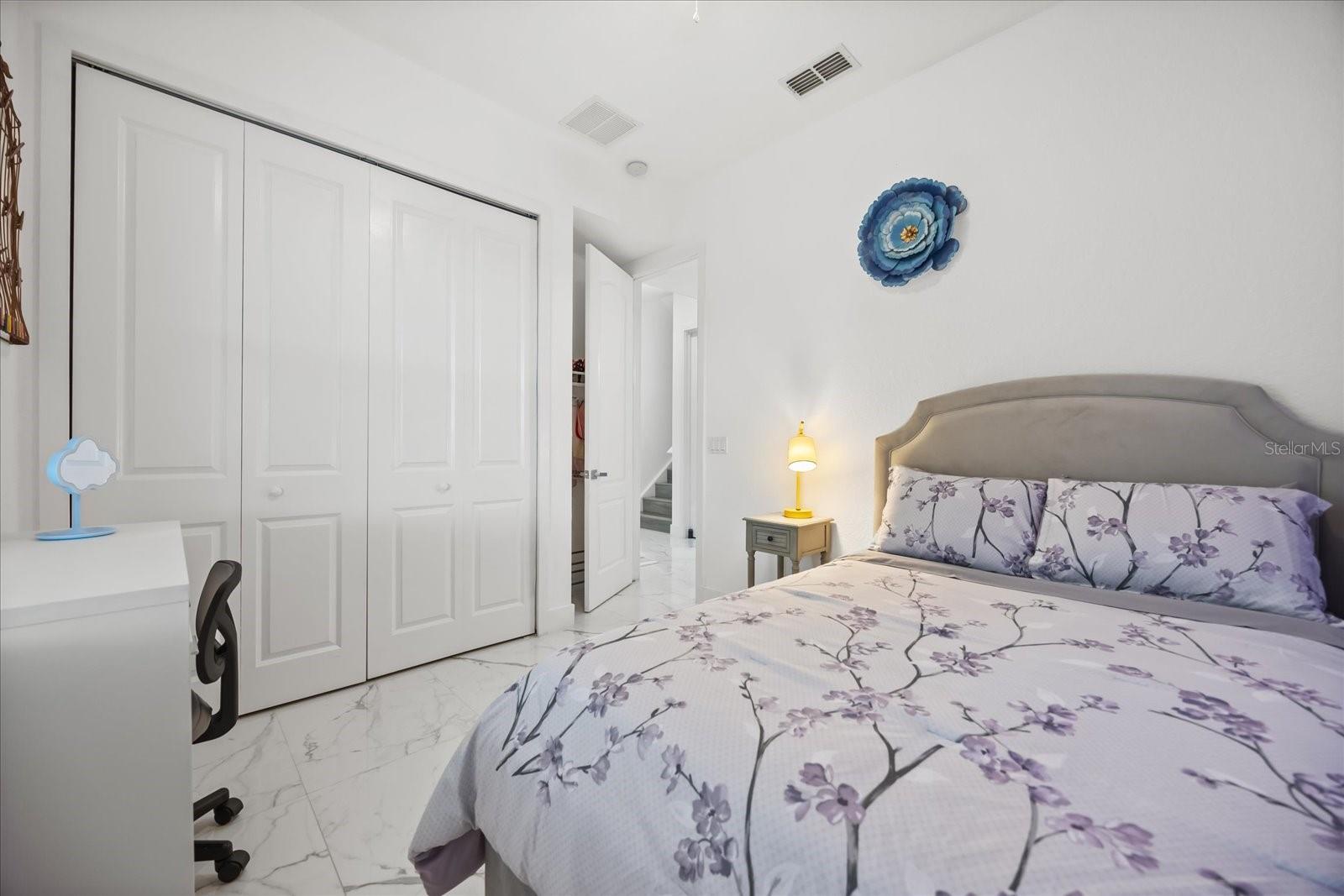 6846 HELMSLEY CIR