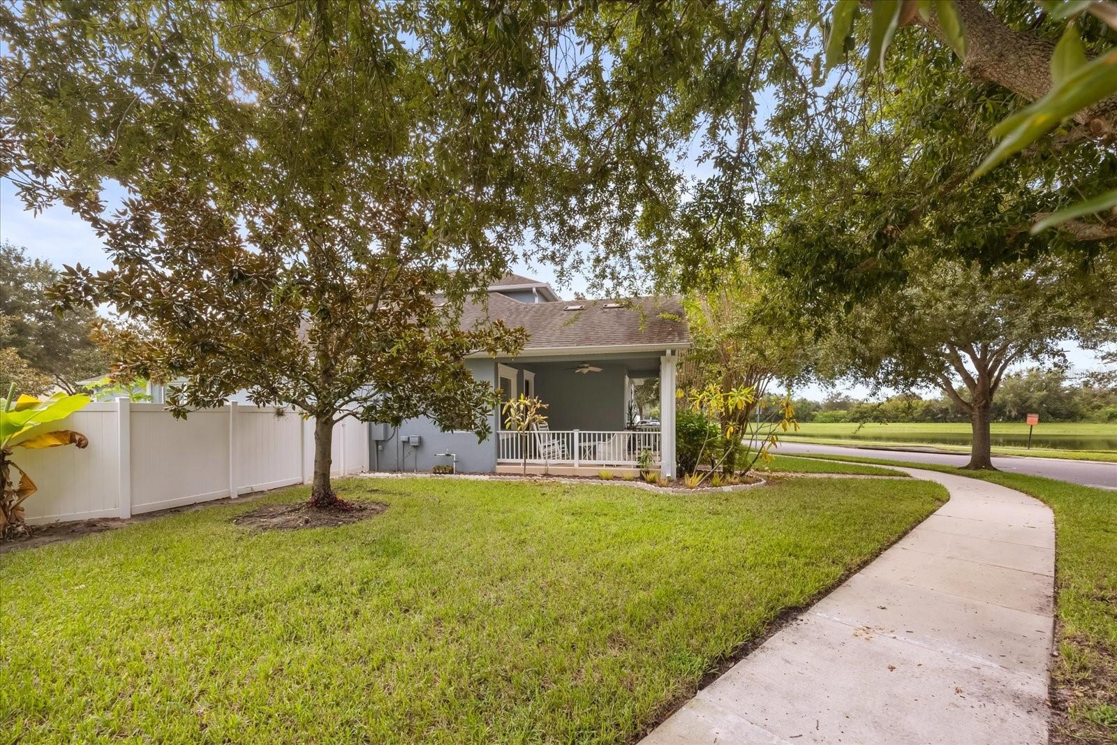6846 HELMSLEY CIR