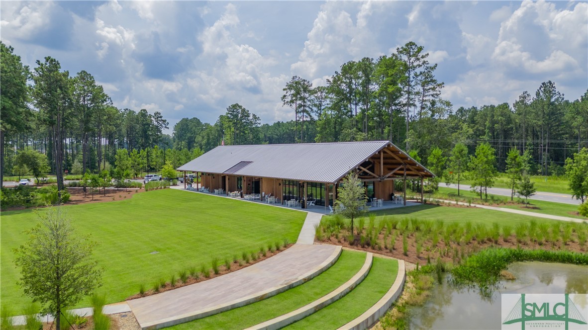 252 Shade Tree Drive