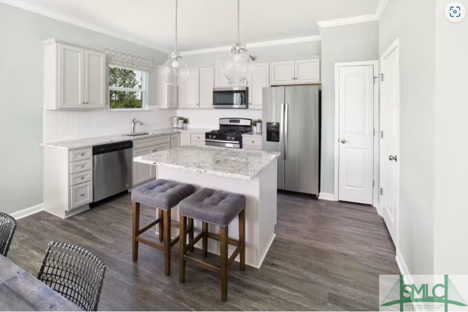 112 Monterey Loop