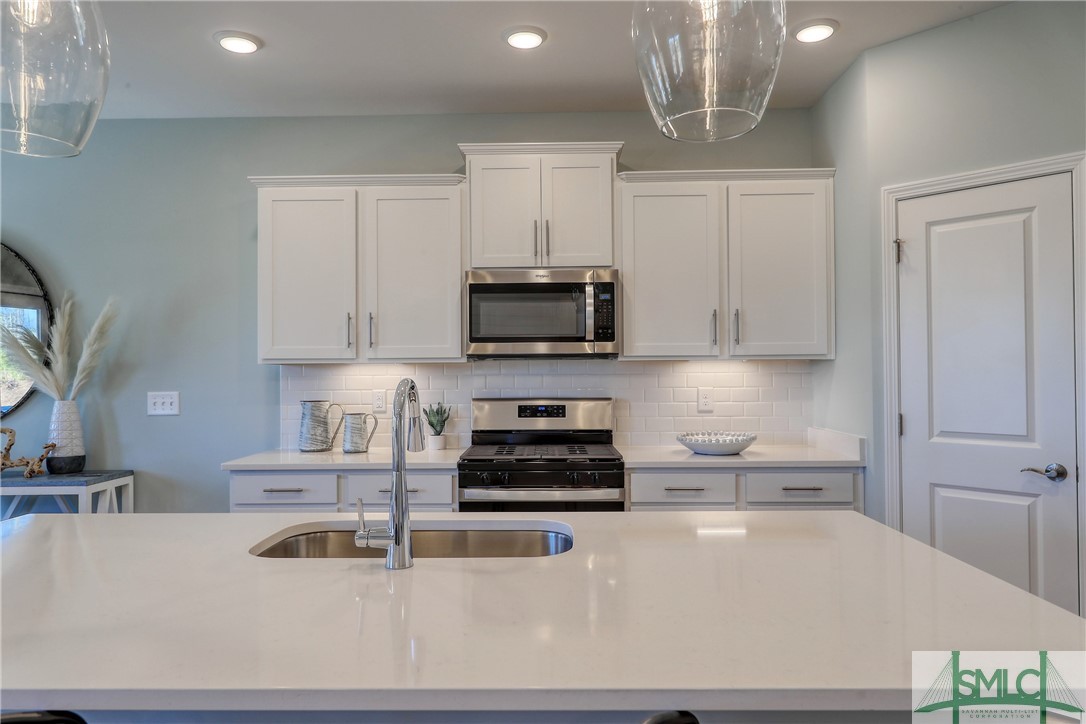 260 Monterey Loop