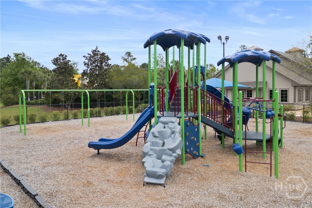 196 Willow Point Circle