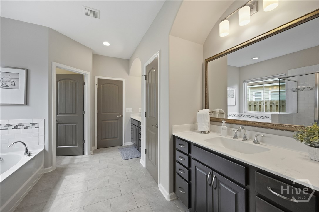 196 Willow Point Circle