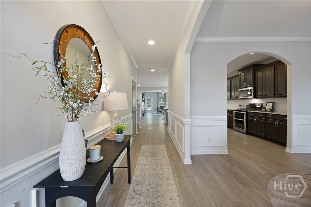 196 Willow Point Circle