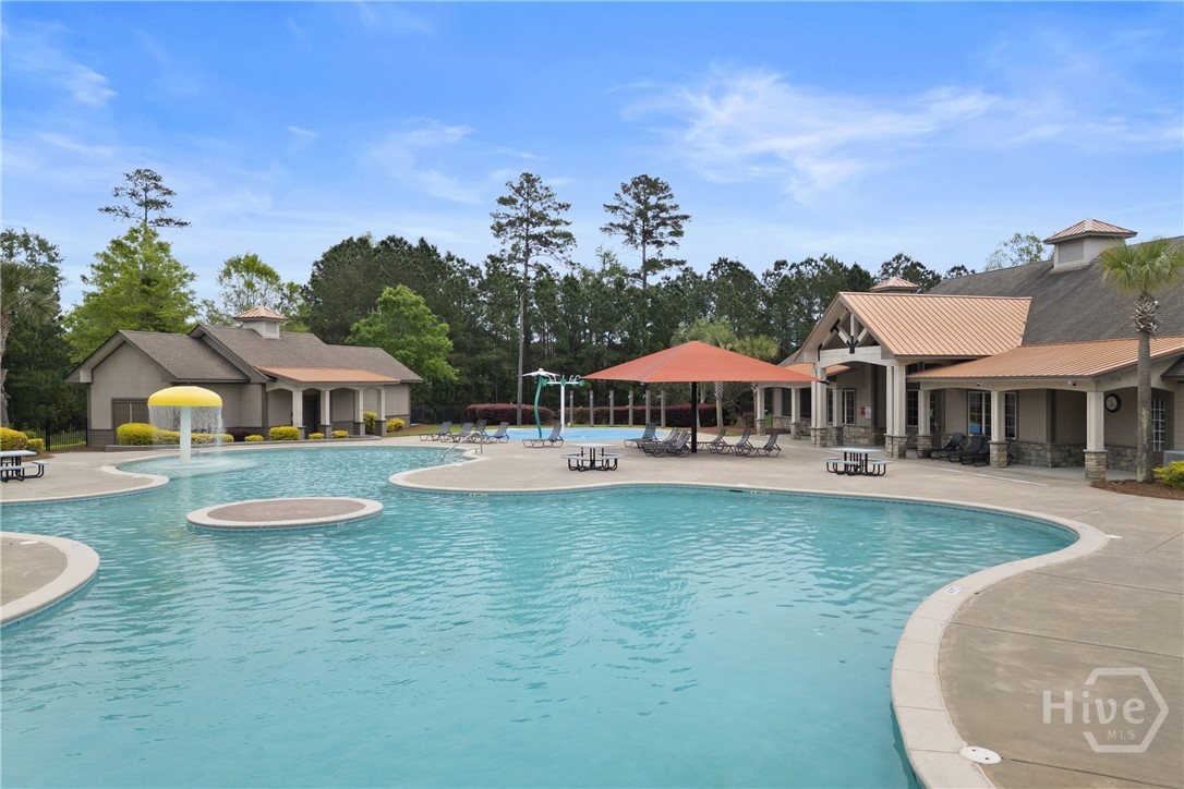 196 Willow Point Circle