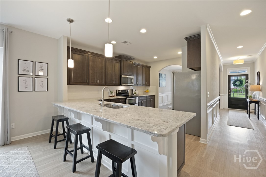 196 Willow Point Circle