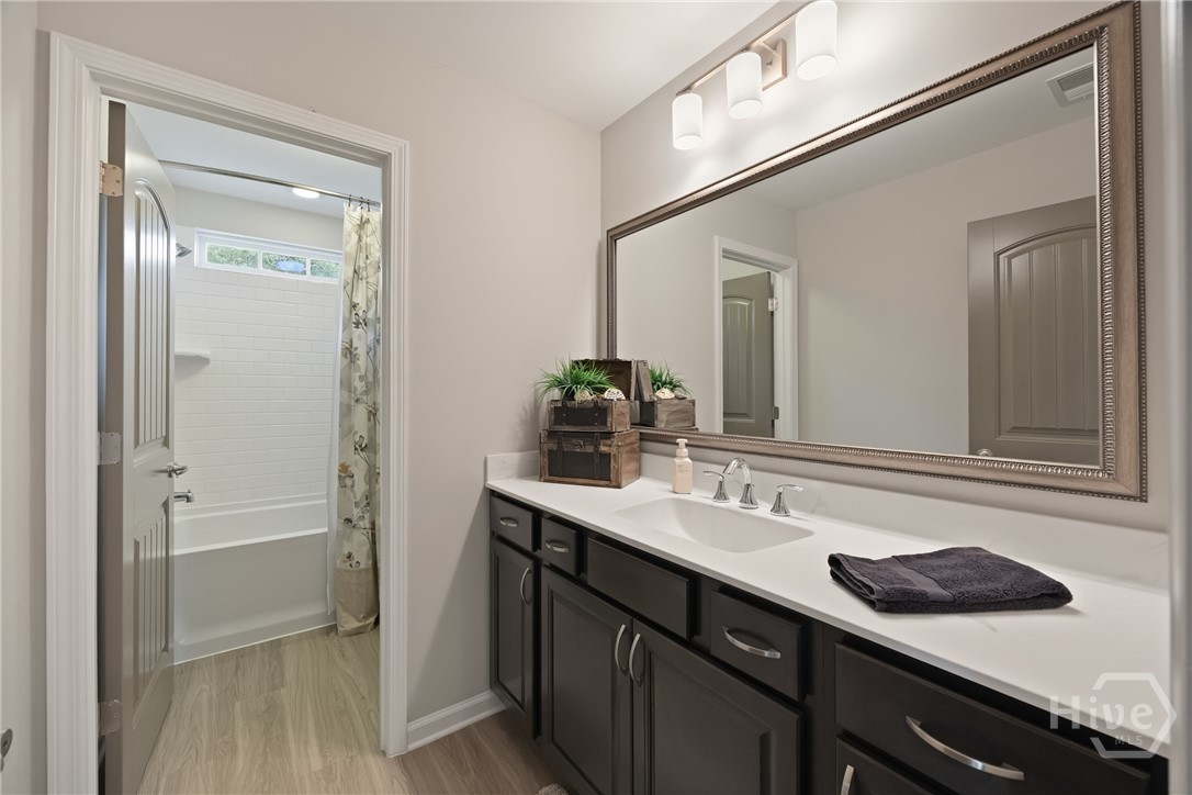 196 Willow Point Circle