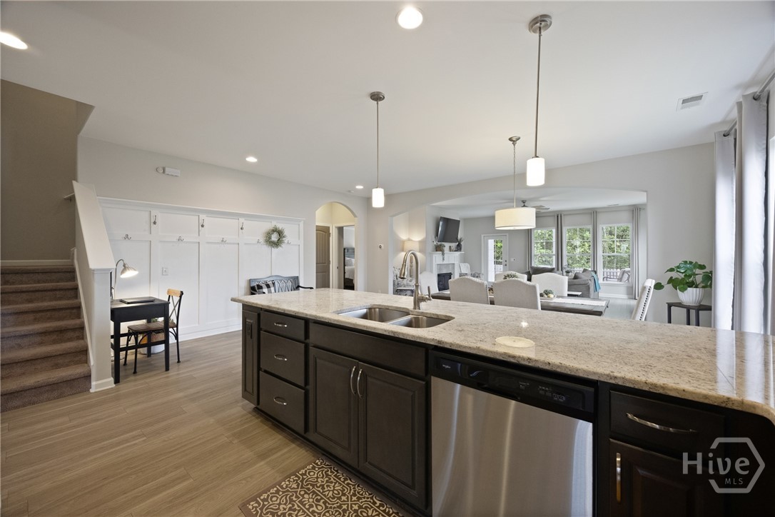 196 Willow Point Circle