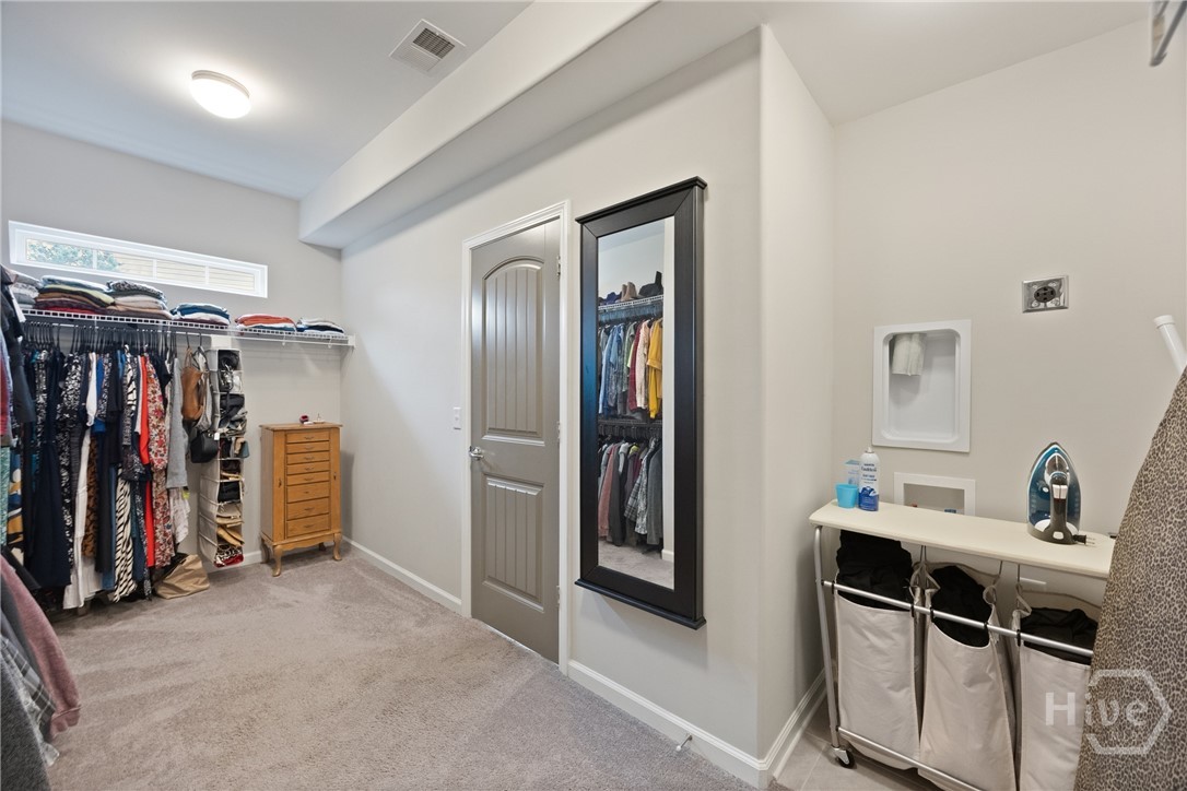 196 Willow Point Circle