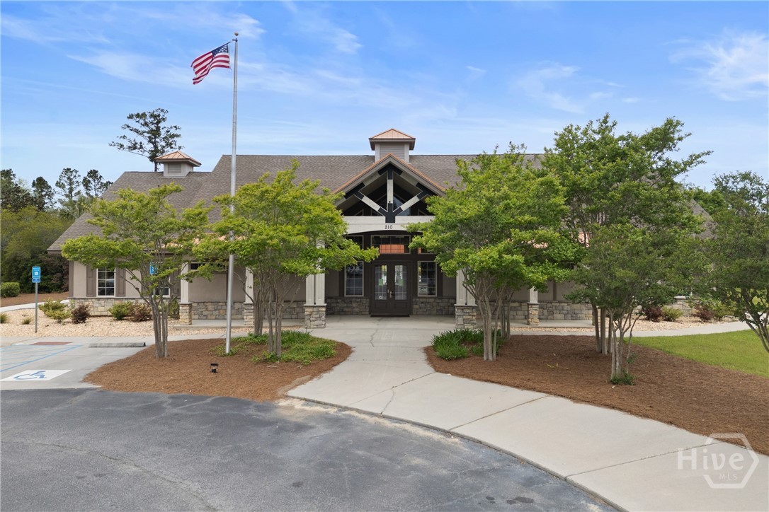 196 Willow Point Circle