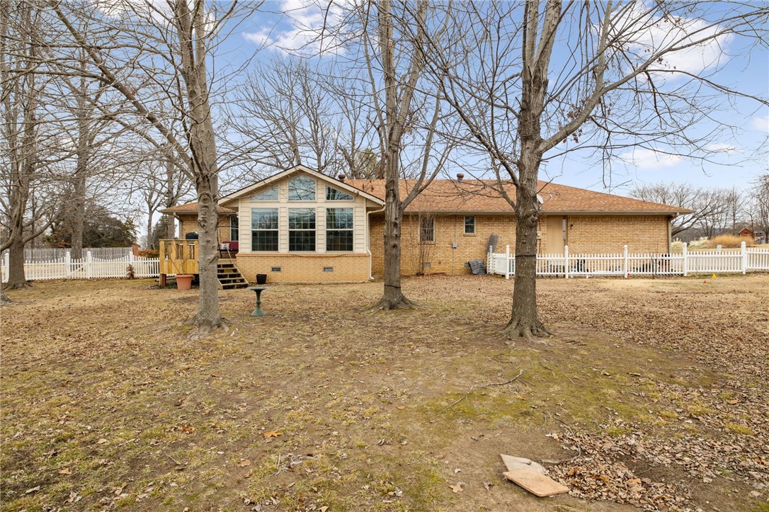 1202 W Red Oak Street