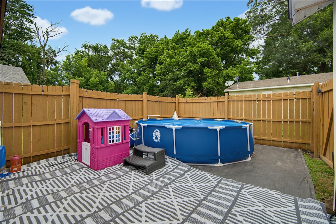 109 SW 3rd Avenue