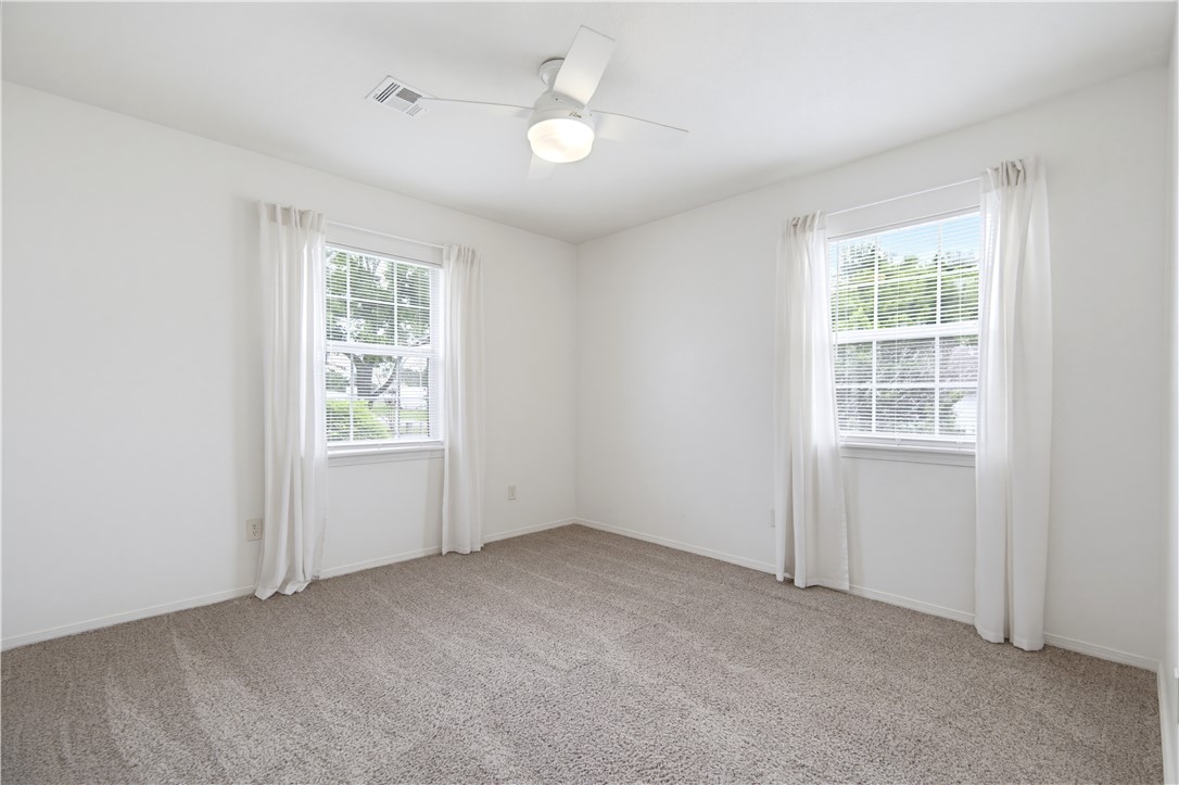 109 SW 3rd Avenue