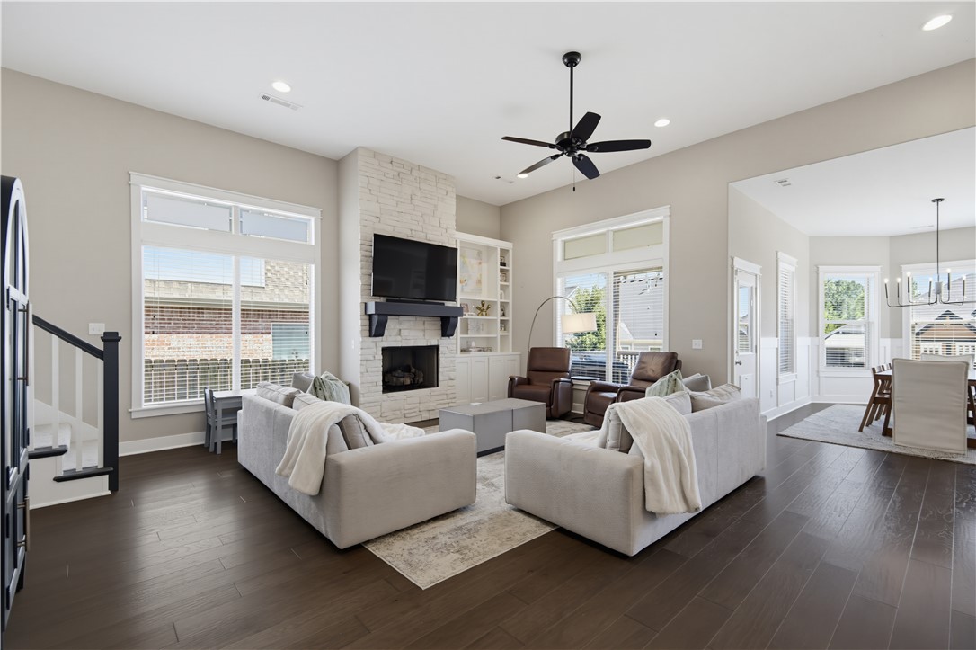 4697 W Marble Ridge Drive