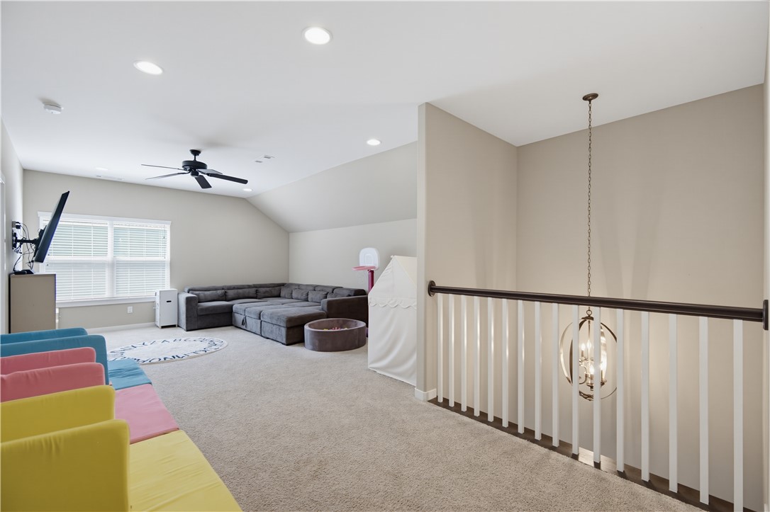 4697 W Marble Ridge Drive