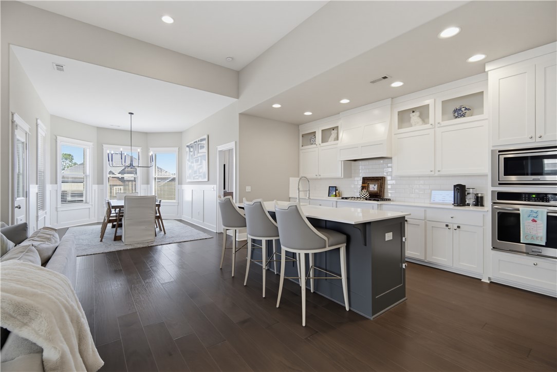 4697 W Marble Ridge Drive