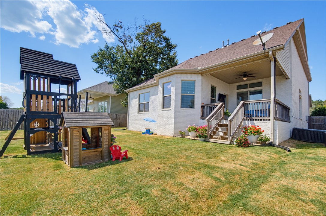 4697 W Marble Ridge Drive