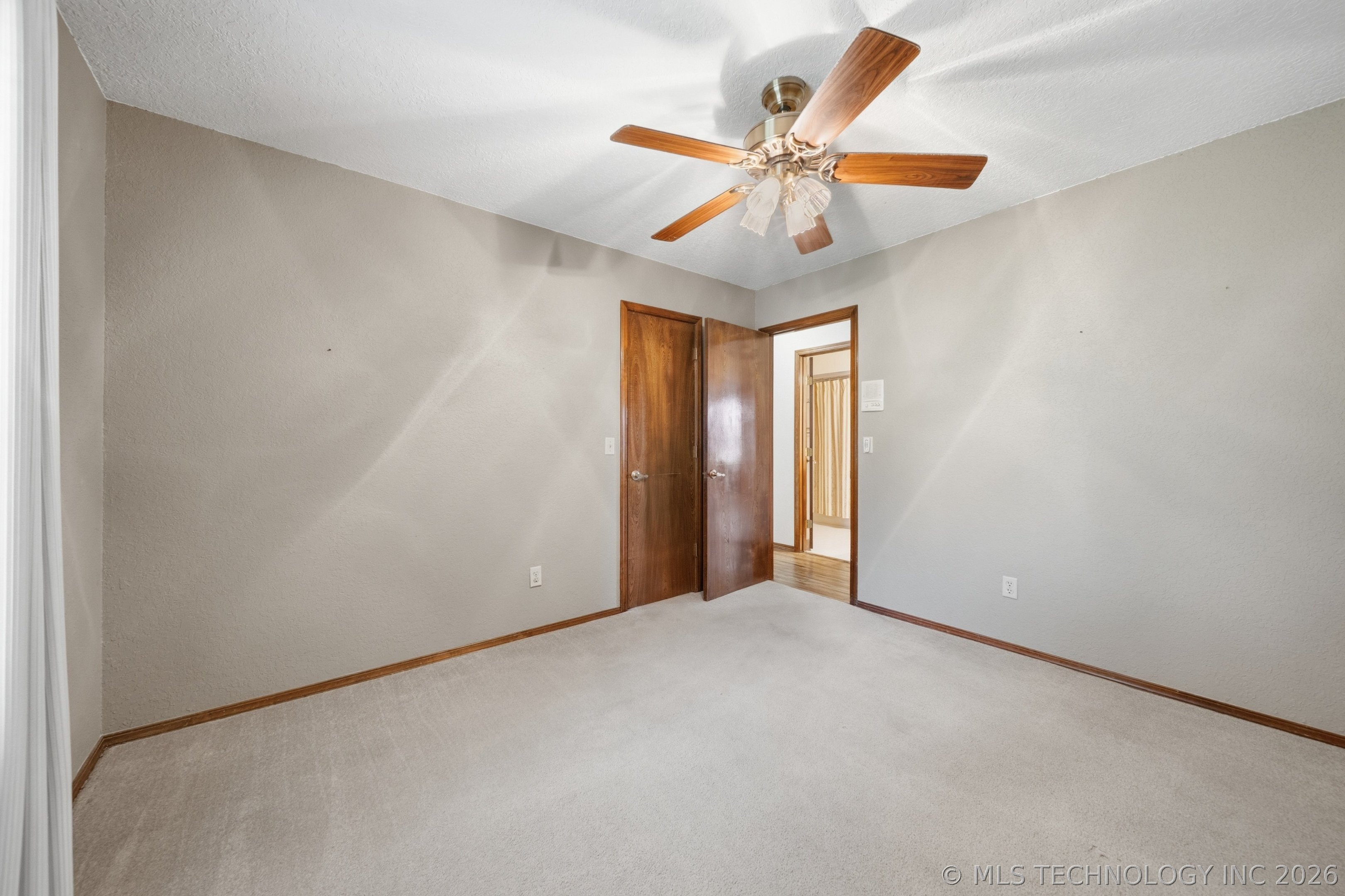 8261 N 162nd East Avenue