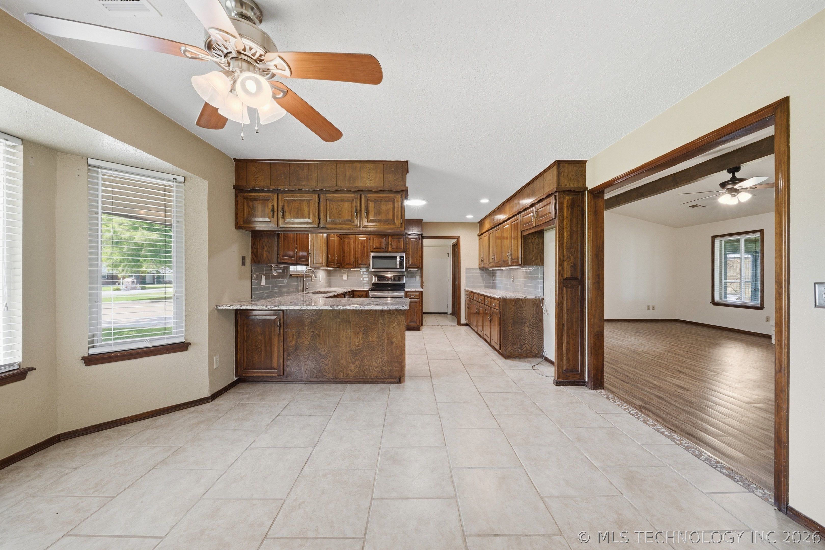 8261 N 162nd East Avenue