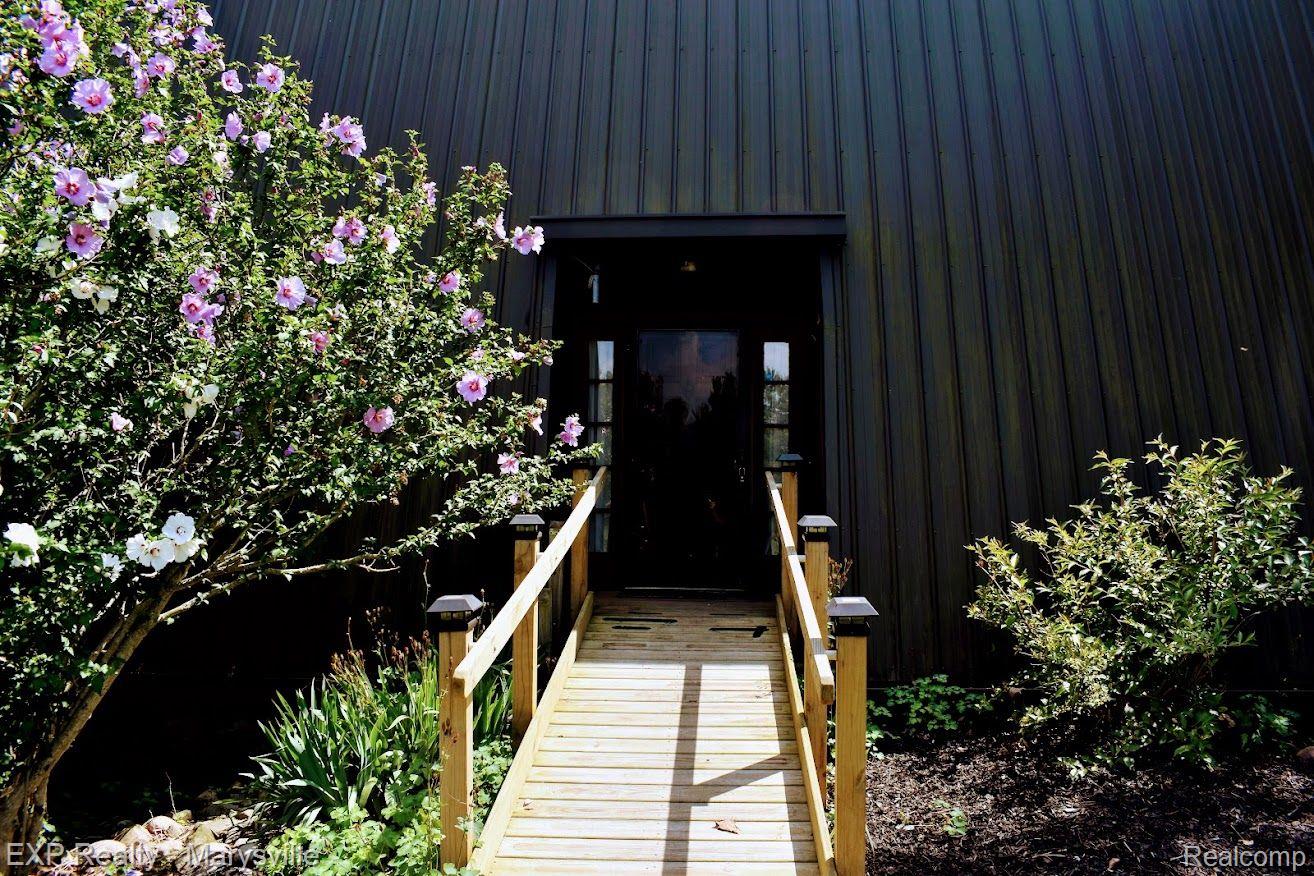 4444 CHURCHILL Road