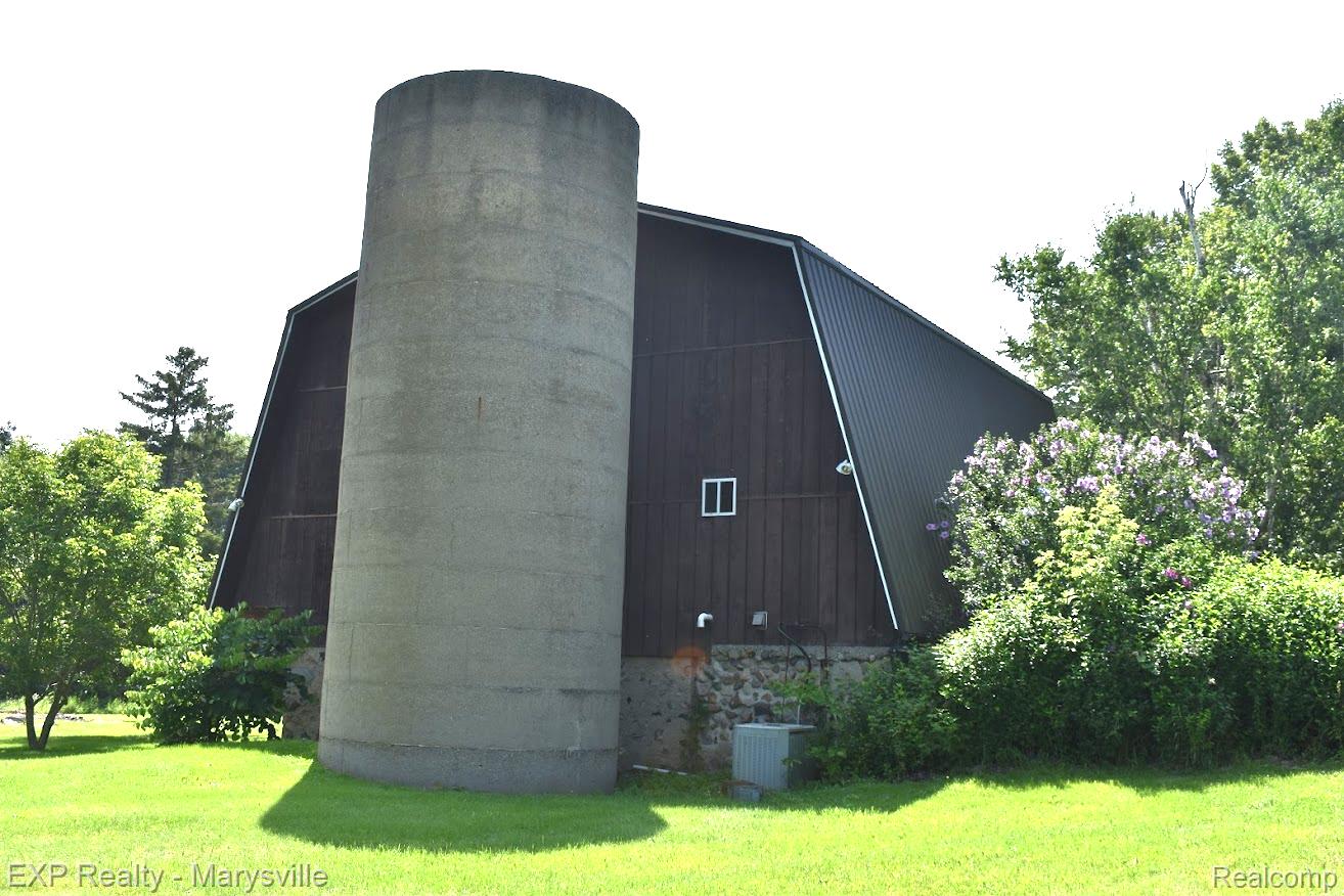 4444 CHURCHILL Road