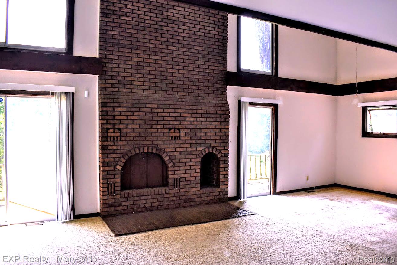 4444 CHURCHILL Road
