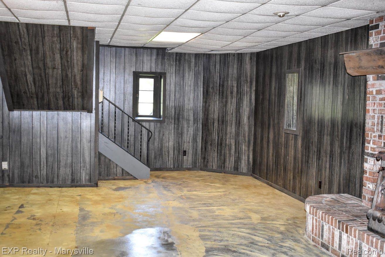 4444 CHURCHILL Road