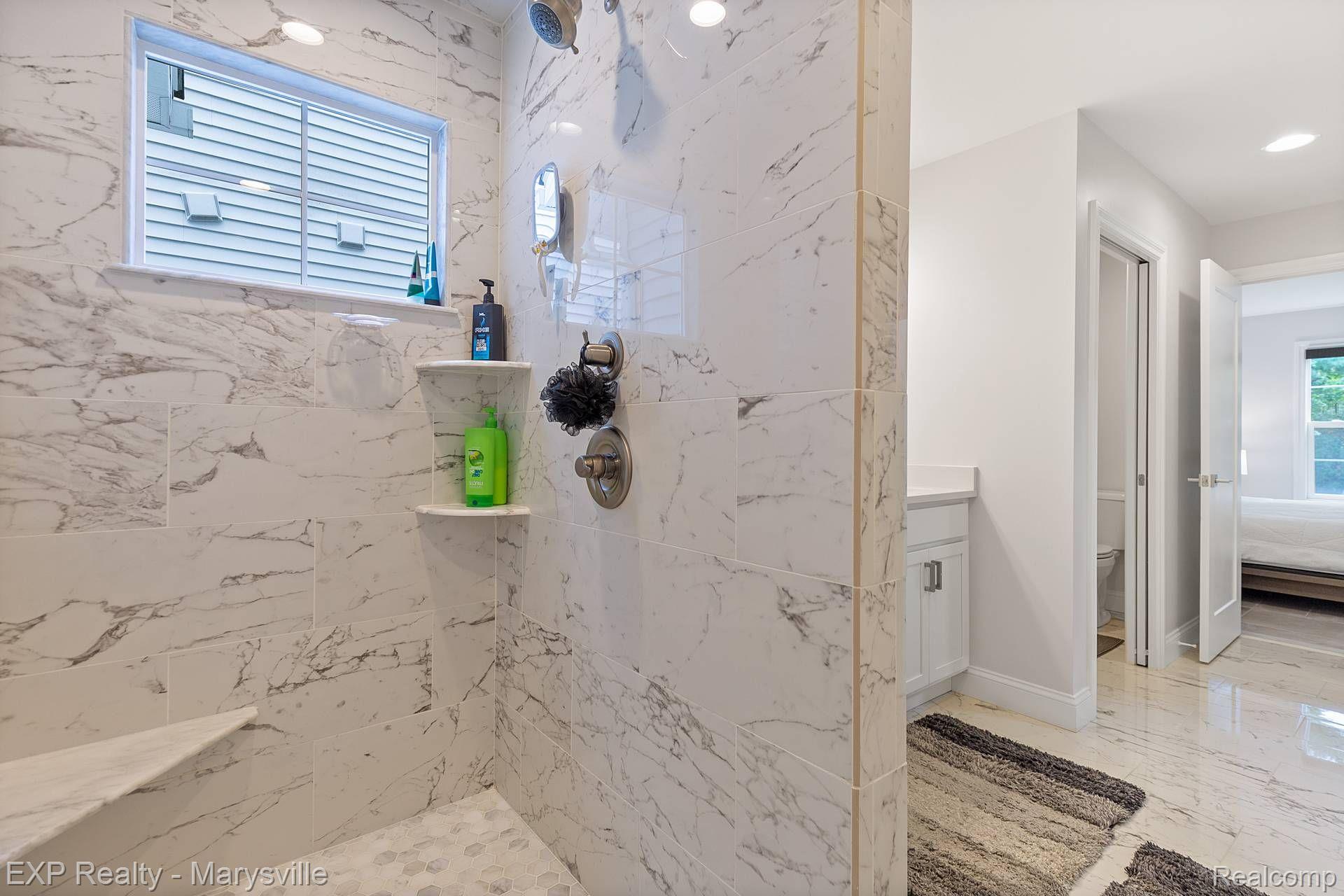 3105 ABERDEEN Court