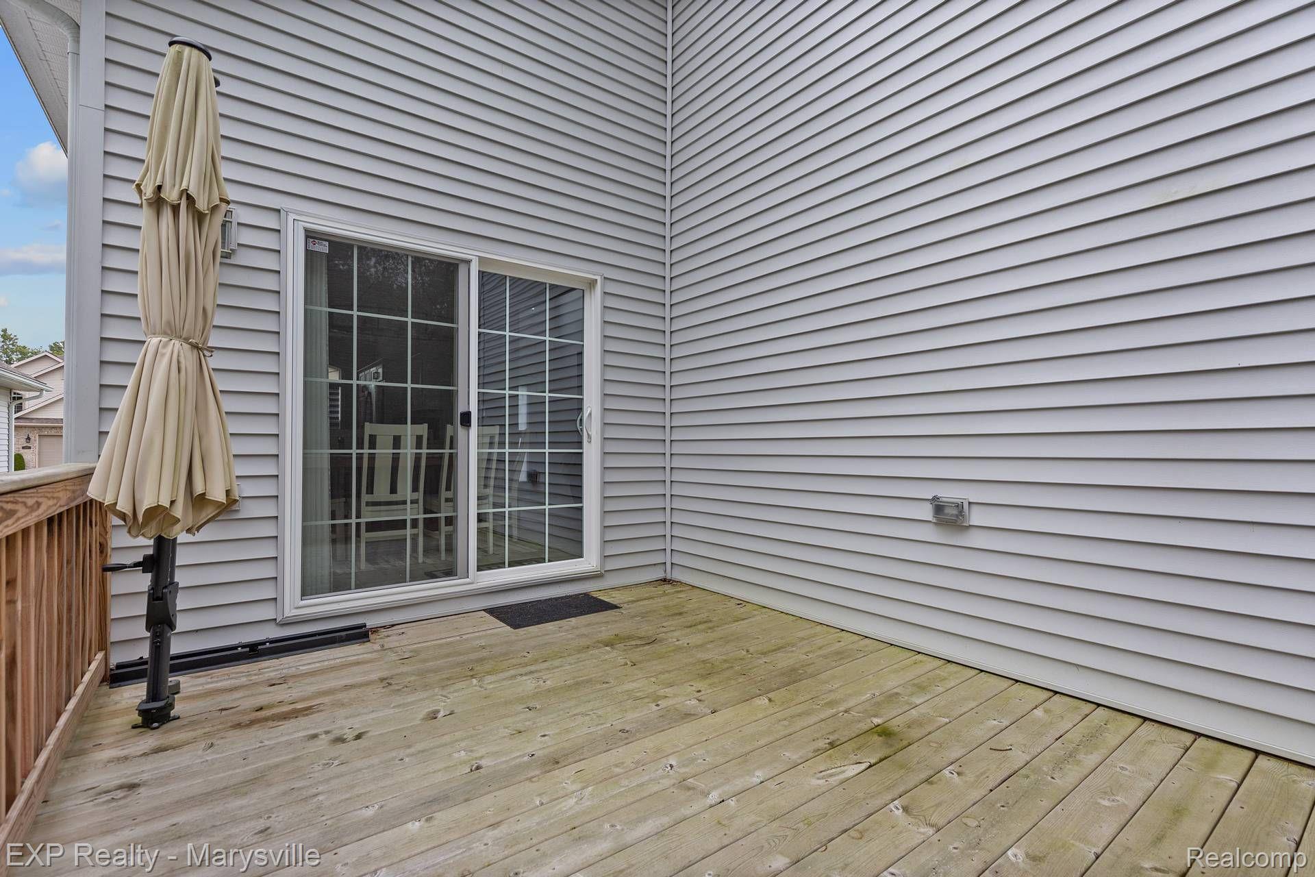 3105 ABERDEEN Court
