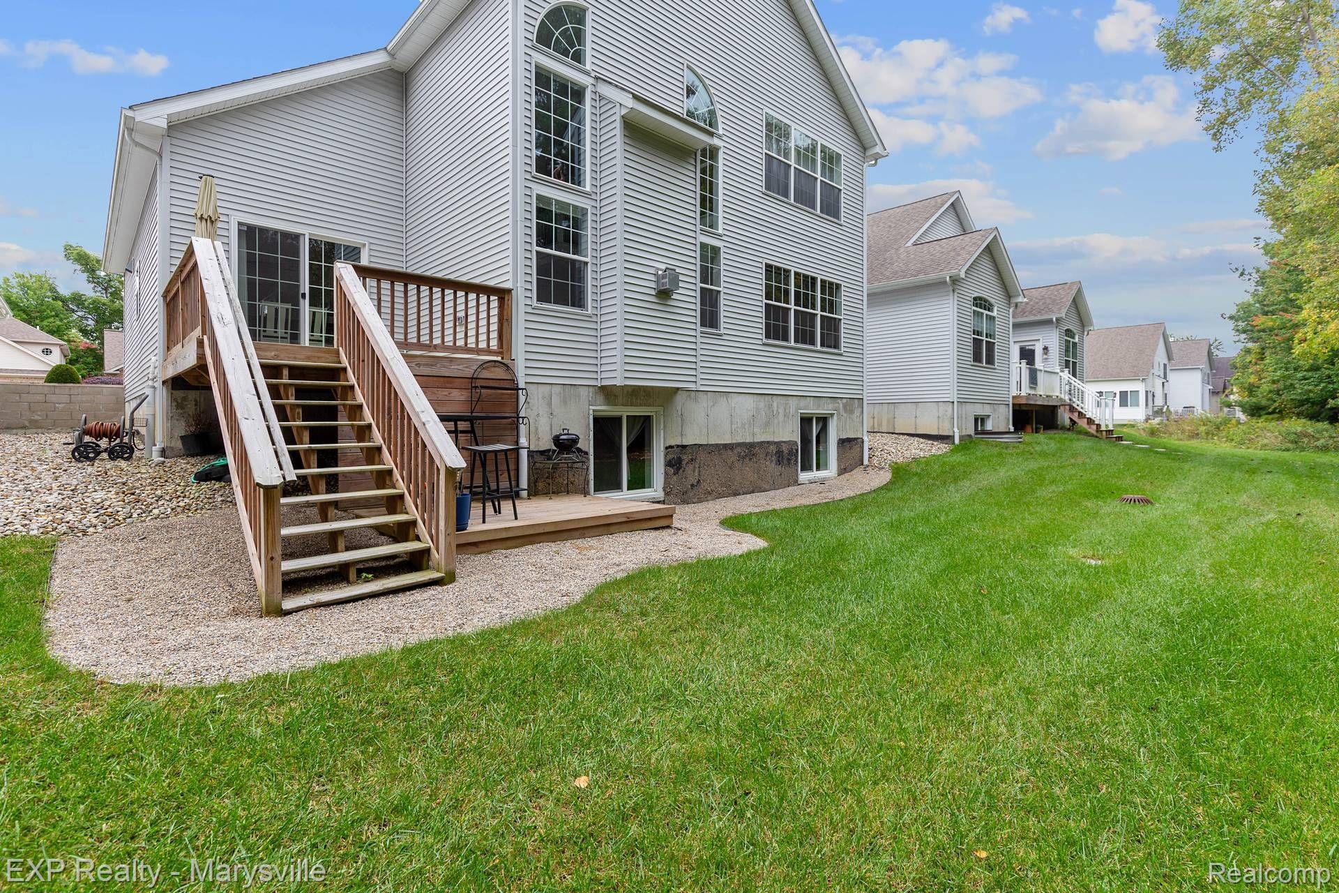 3105 ABERDEEN Court