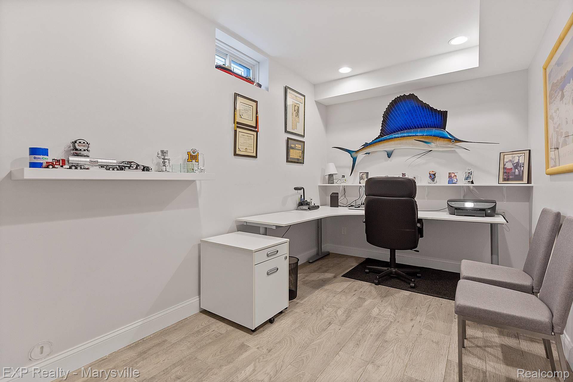 3105 ABERDEEN Court
